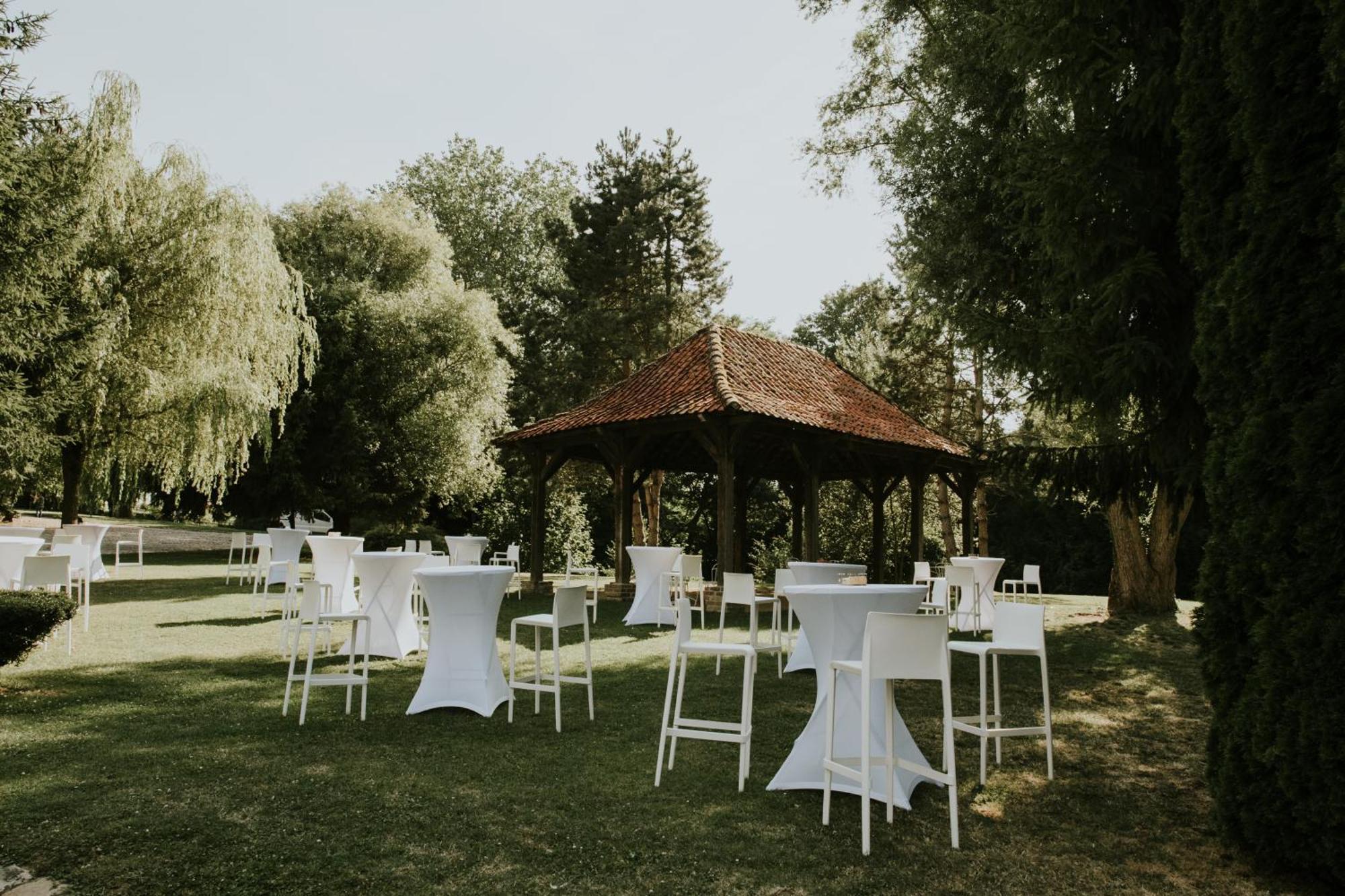 Logis-Hotel-Restaurant La Gentilhommiere Artres Dış mekan fotoğraf